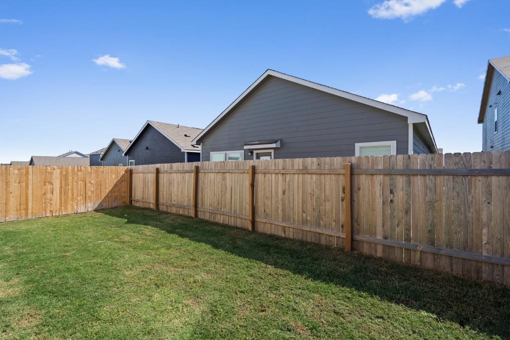 230 Gabbro Gardens Maxwell TX 78656
