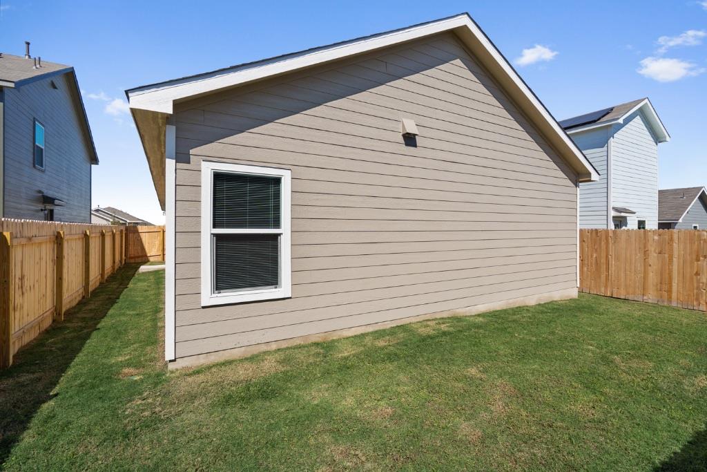 230 Gabbro Gardens Maxwell TX 78656