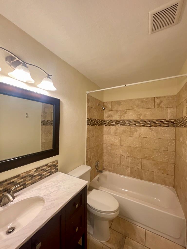 909 Reinli Street Austin TX 78751