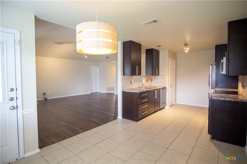 1809 Herndon Drive Killeen TX 76543