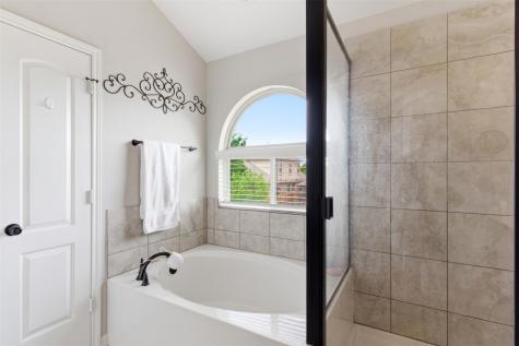 2409 Muzzie Lane Leander TX 78641
