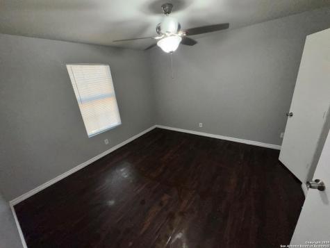 830 W Hutchins Place San Antonio TX 78221