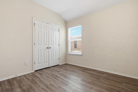 224 Poplarwood Drive Kyle TX 78640