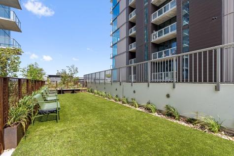 44 East Avenue Austin TX 78701