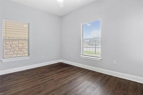 1901 Crossing Place Austin TX 78741