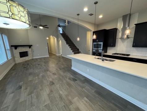 5516 Traviston Court Austin TX 78738