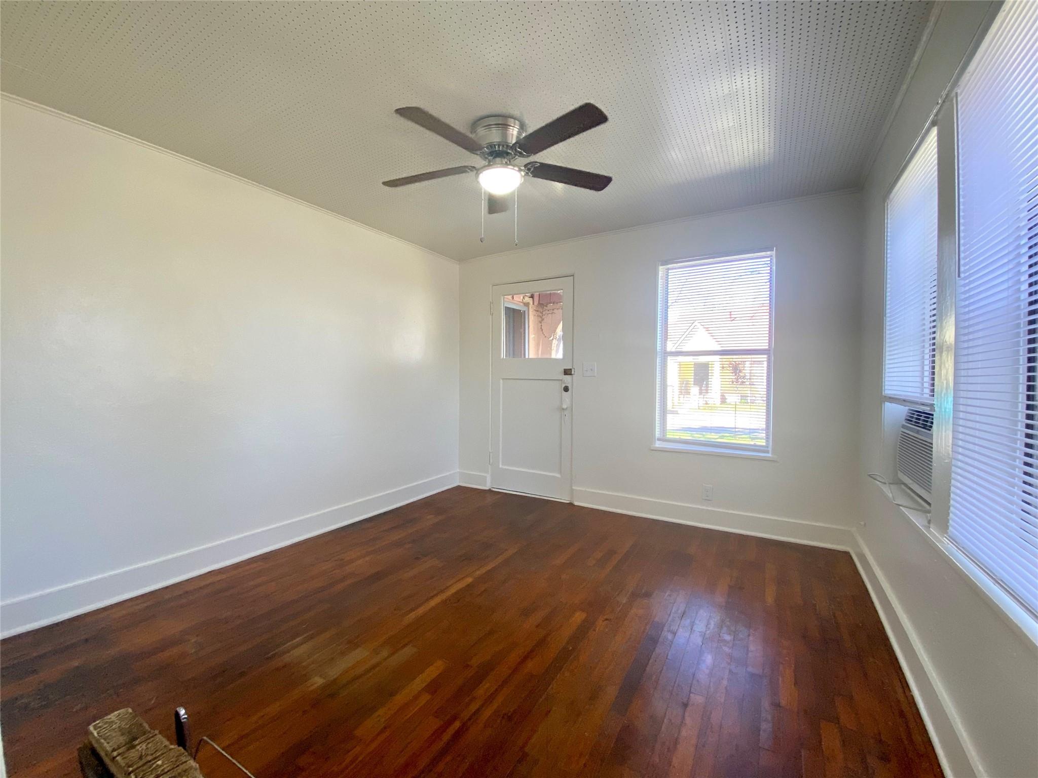 5009 Avenue G Avenue Austin TX 78751