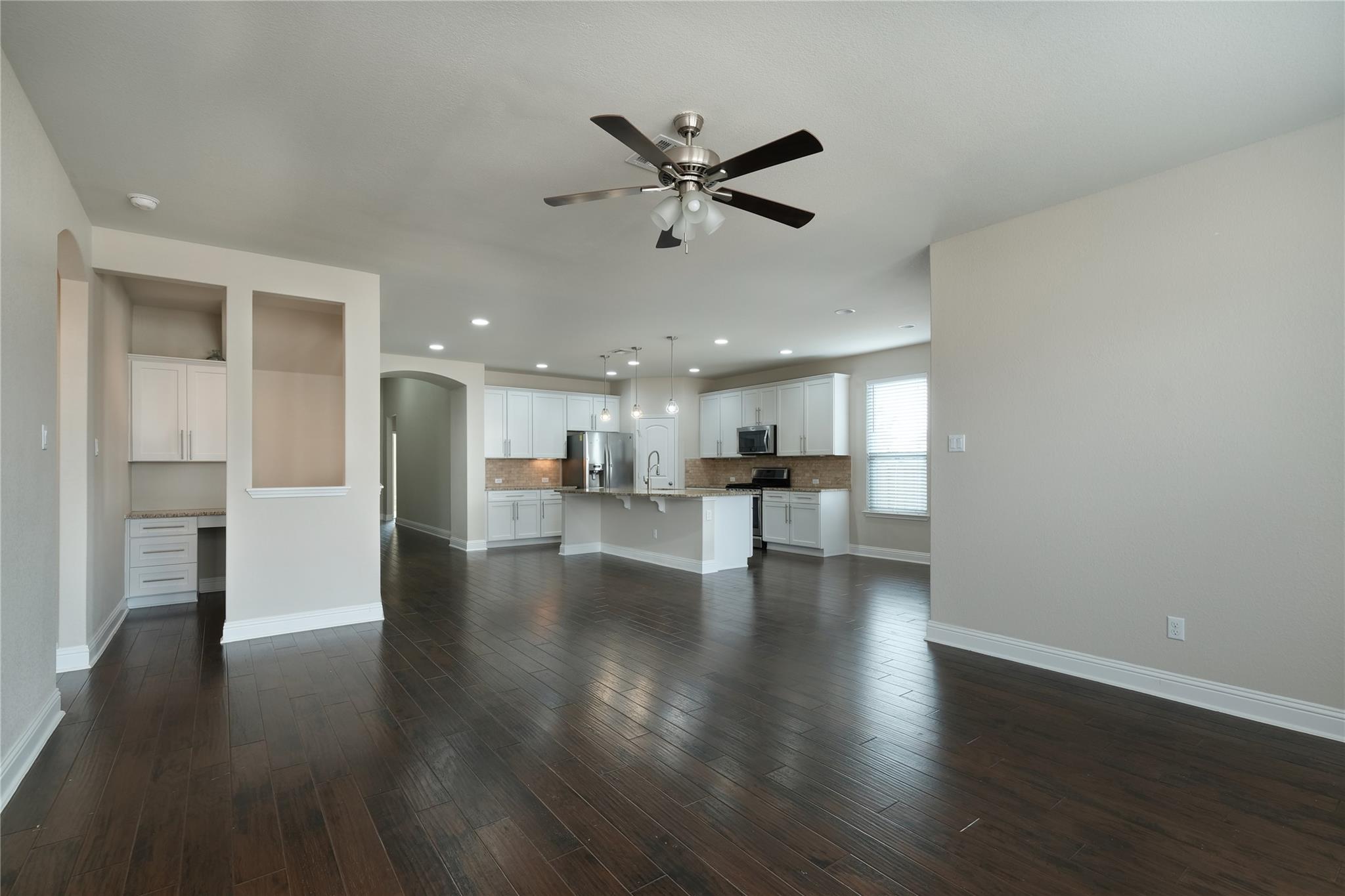 1804 Elaina Loop Leander TX 78641