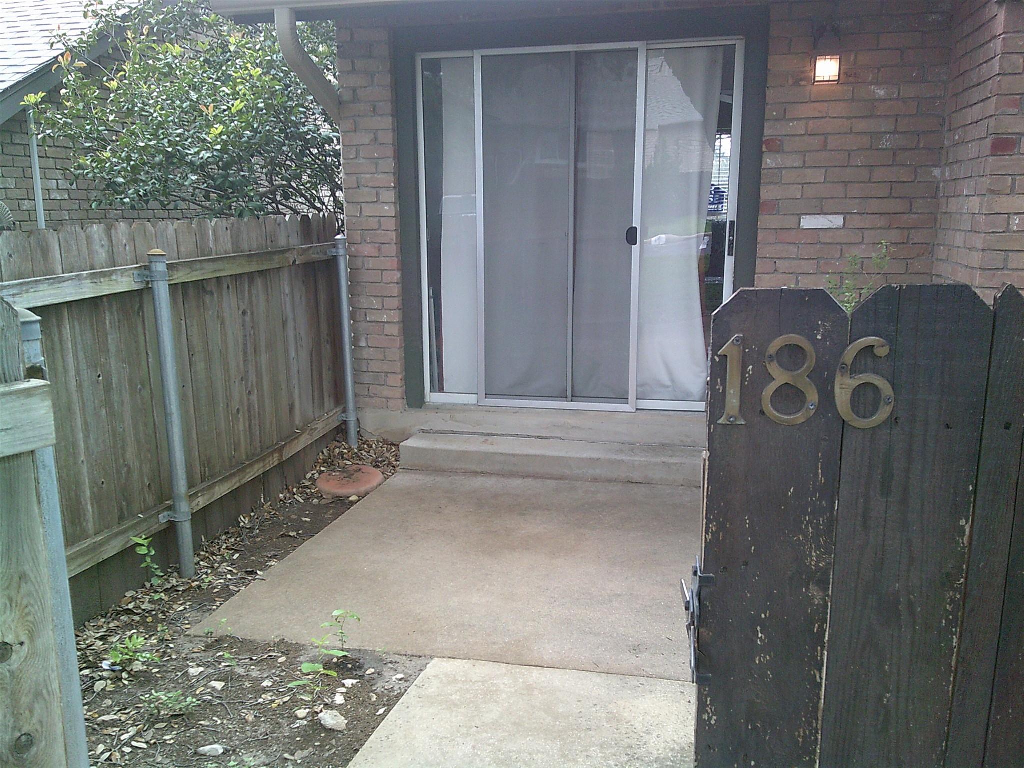 1015 E Yager Lane E Austin TX 78753