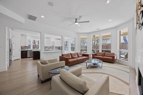 1409 Vibar Cove Round Rock TX 78681