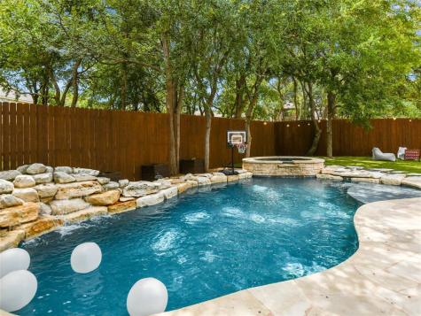 1409 Vibar Cove Round Rock TX 78681