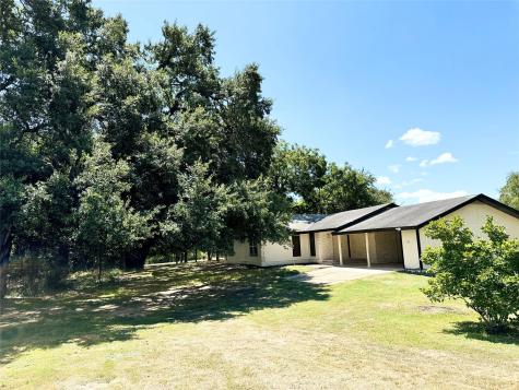 51 Hanging Oak Road Dale TX 78616