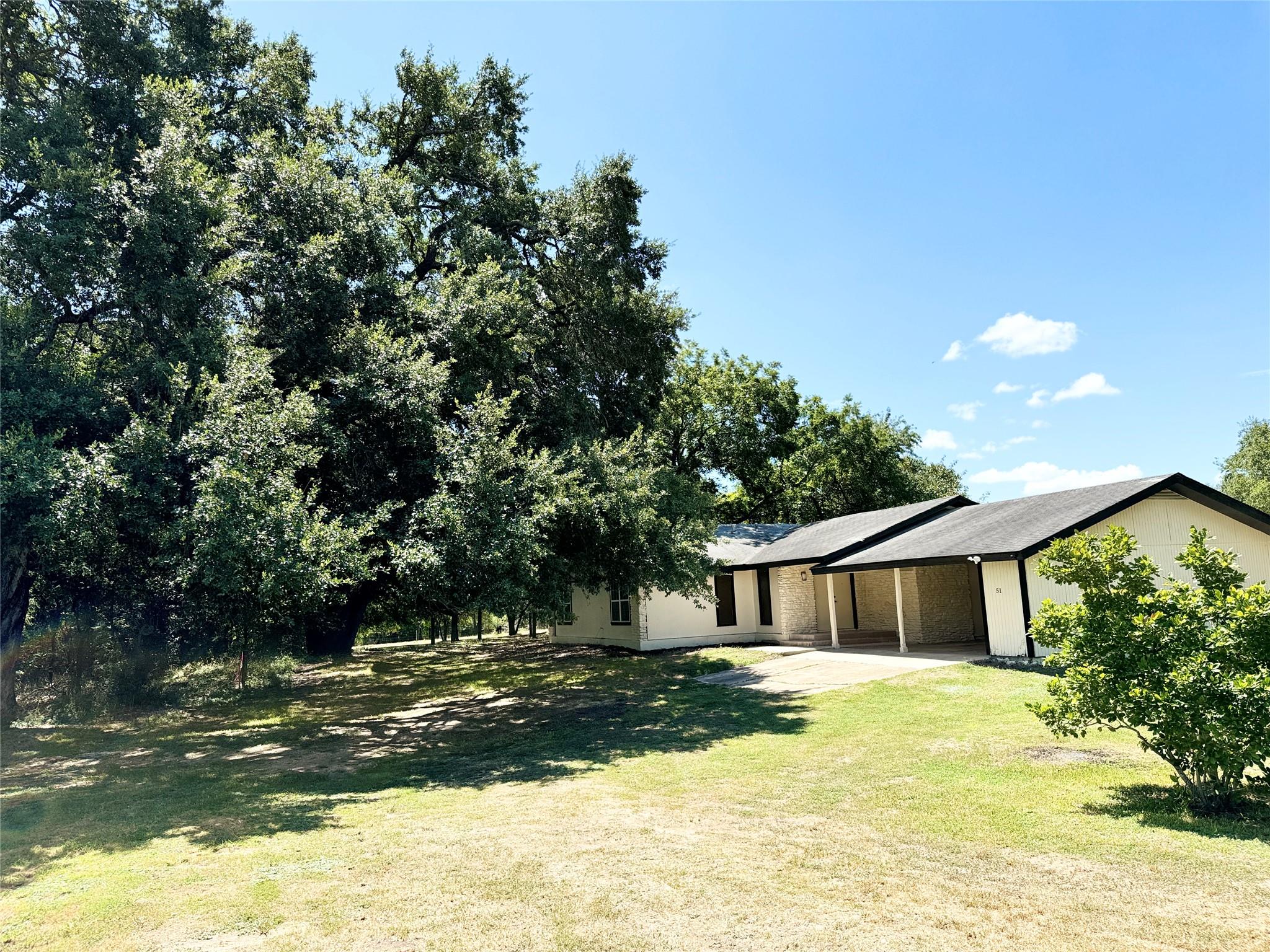 51 Hanging Oak Road Dale TX 78616