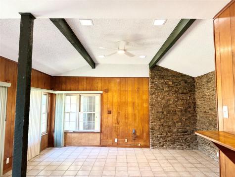 51 Hanging Oak Road Dale TX 78616