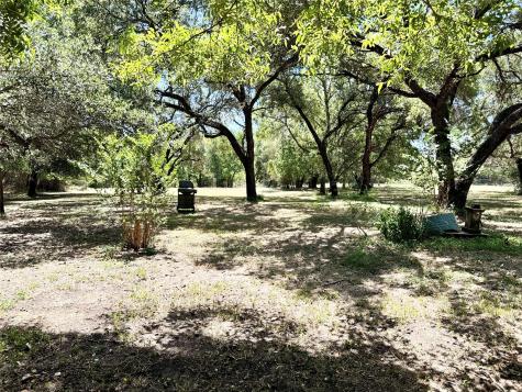 51 Hanging Oak Road Dale TX 78616