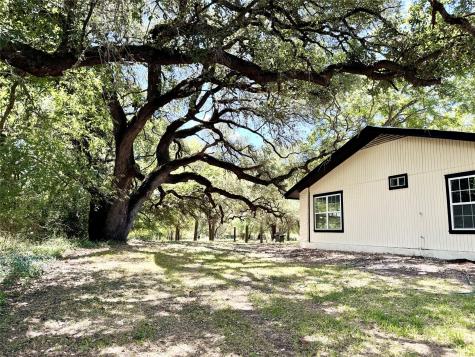 51 Hanging Oak Road Dale TX 78616