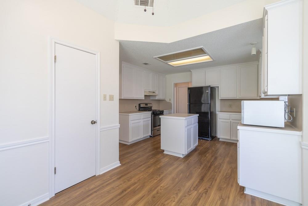 2411 Raintree Path Round Rock TX 78664