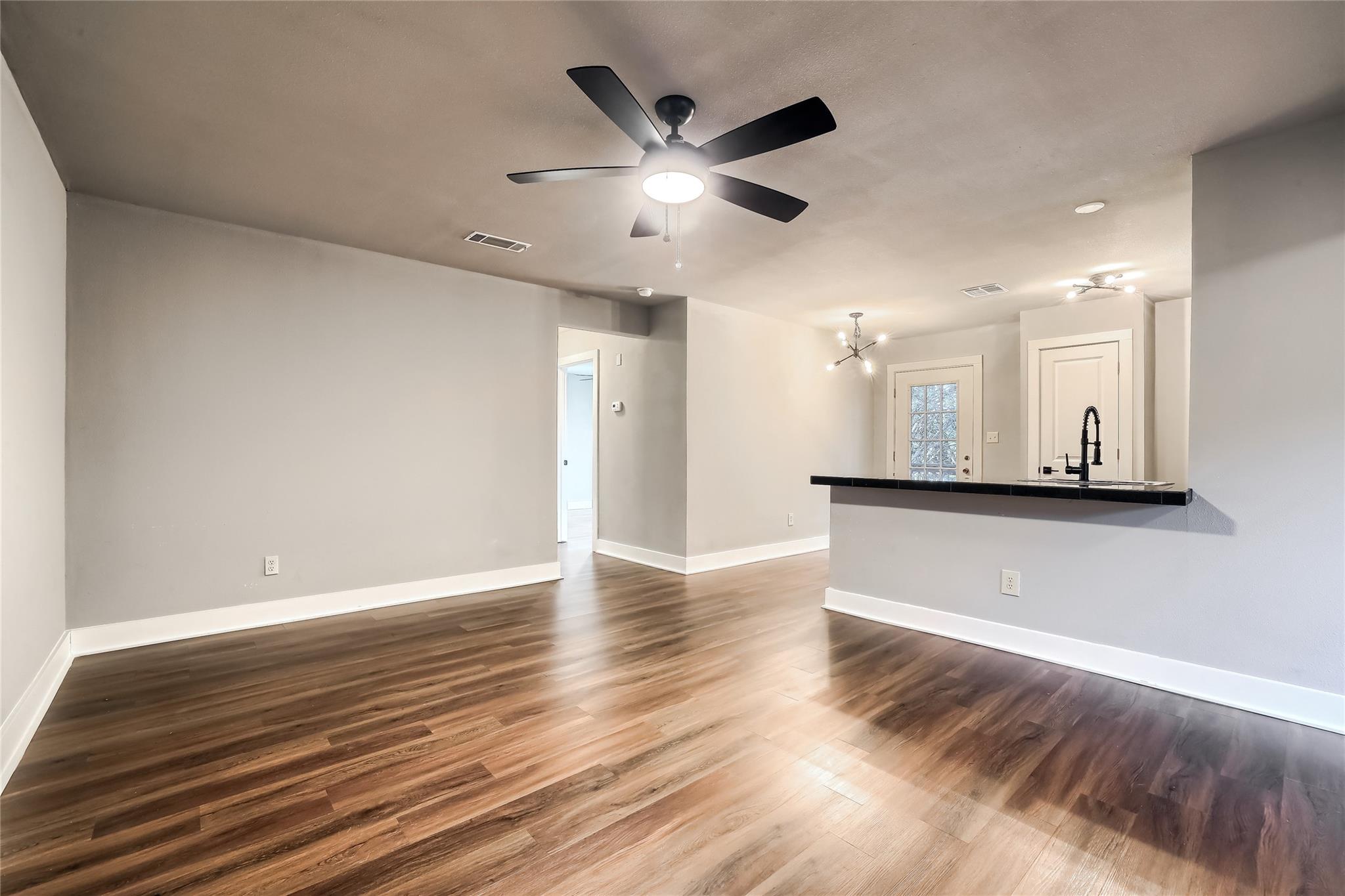5909 Lago Vista Way D Lago Vista TX 78645