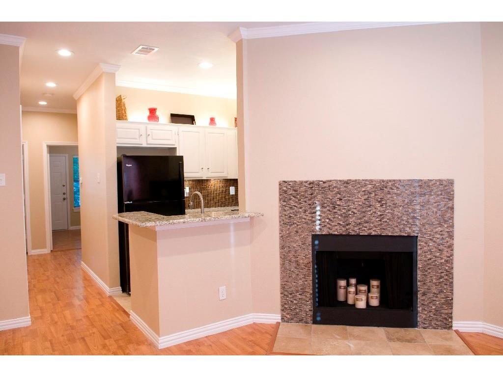 915 W 22 1/2 Street Austin TX 78705