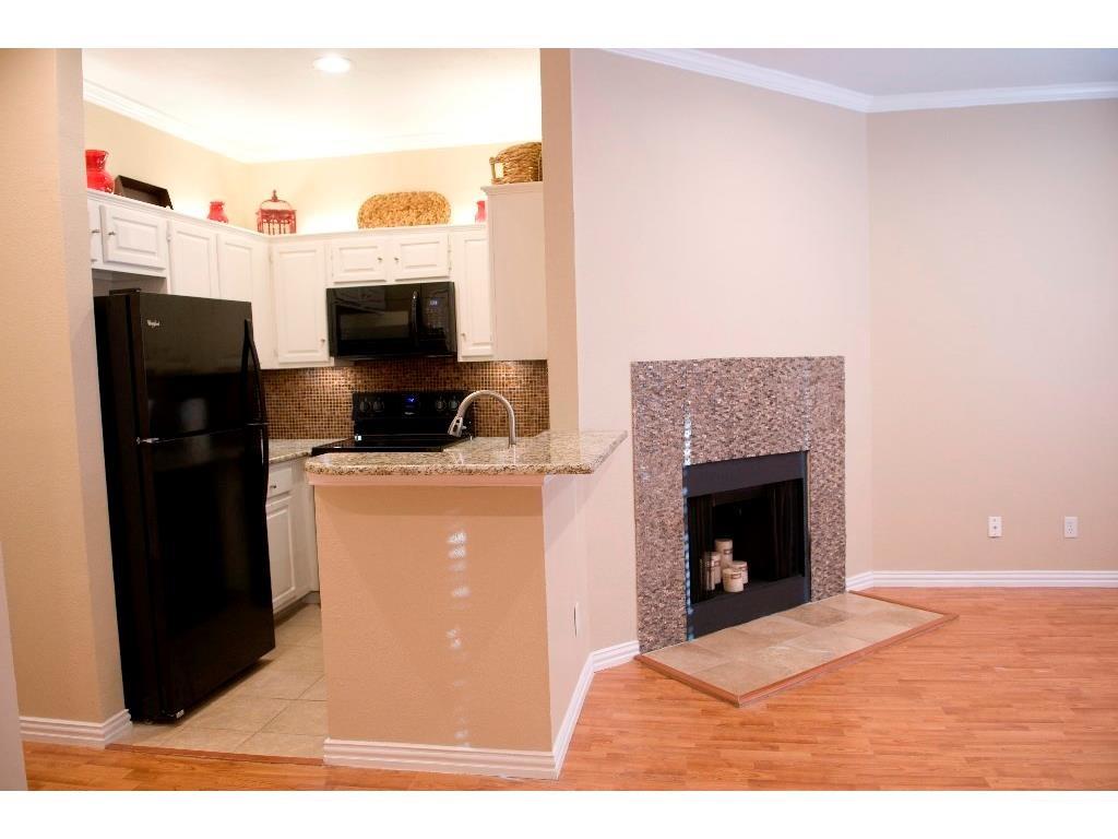 915 W 22 1/2 Street Austin TX 78705
