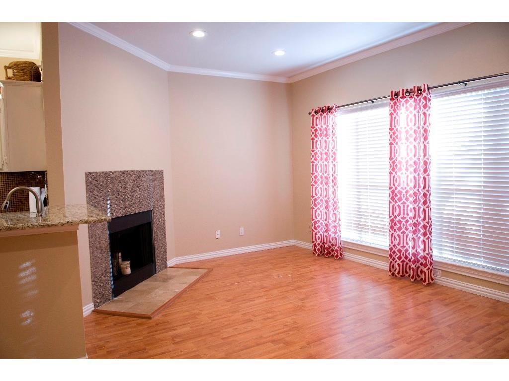 915 W 22 1/2 Street Austin TX 78705
