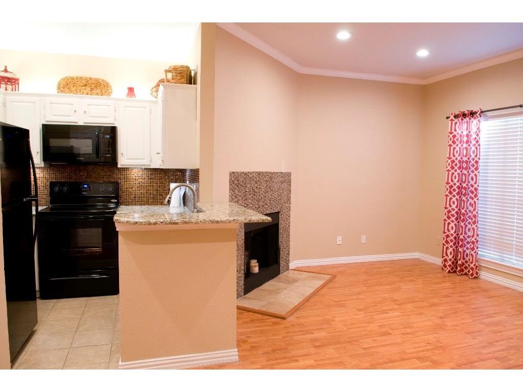 915 W 22 1/2 Street Austin TX 78705