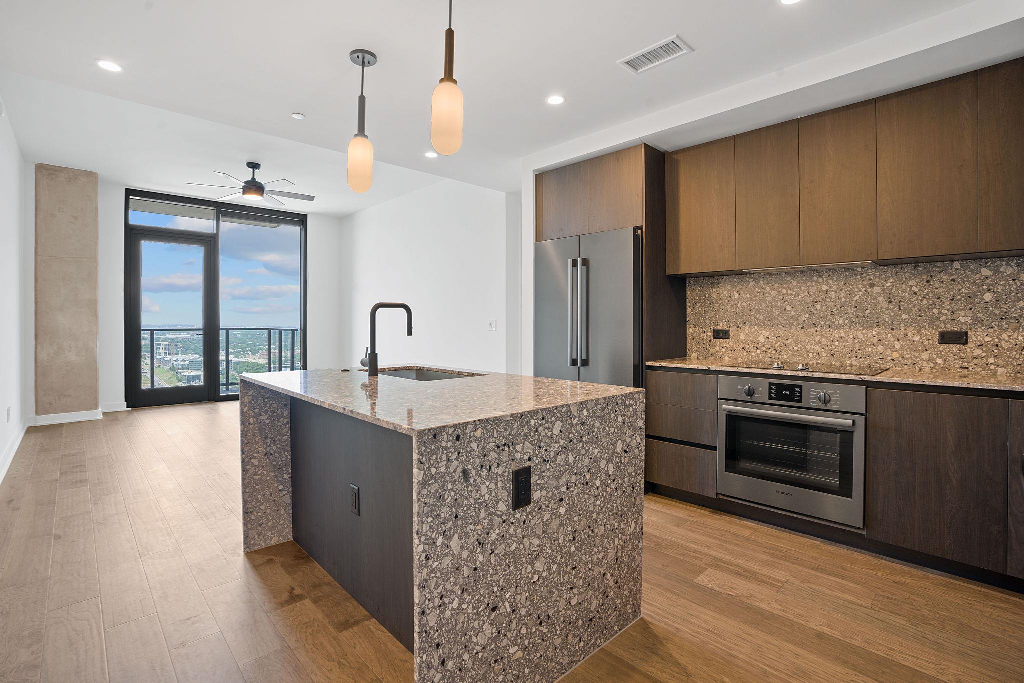 84 East Avenue Austin TX 78701