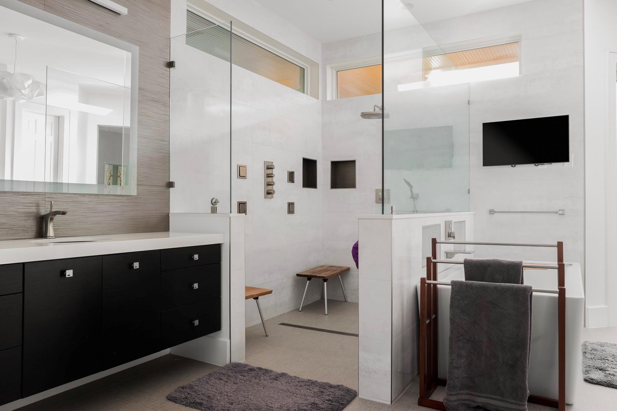 21 Cousteau Lane Austin TX 78746