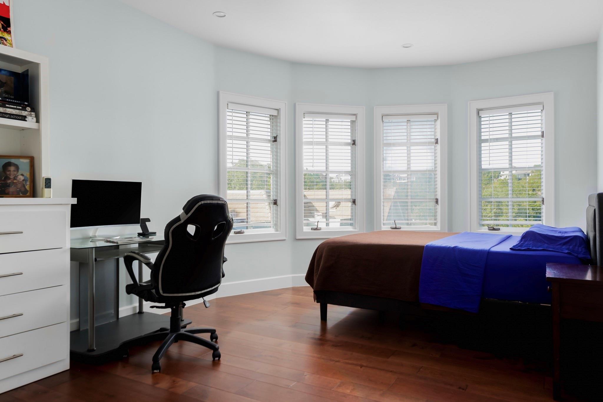 21 Cousteau Lane Austin TX 78746