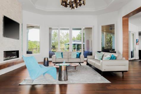 21 Cousteau Lane Austin TX 78746
