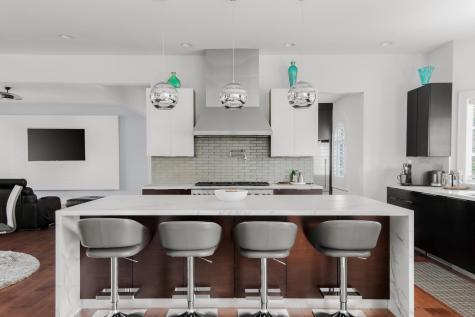 21 Cousteau Lane Austin TX 78746