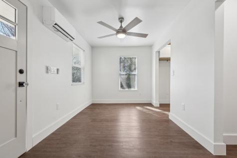 304 Harris Street Smithville TX 78957