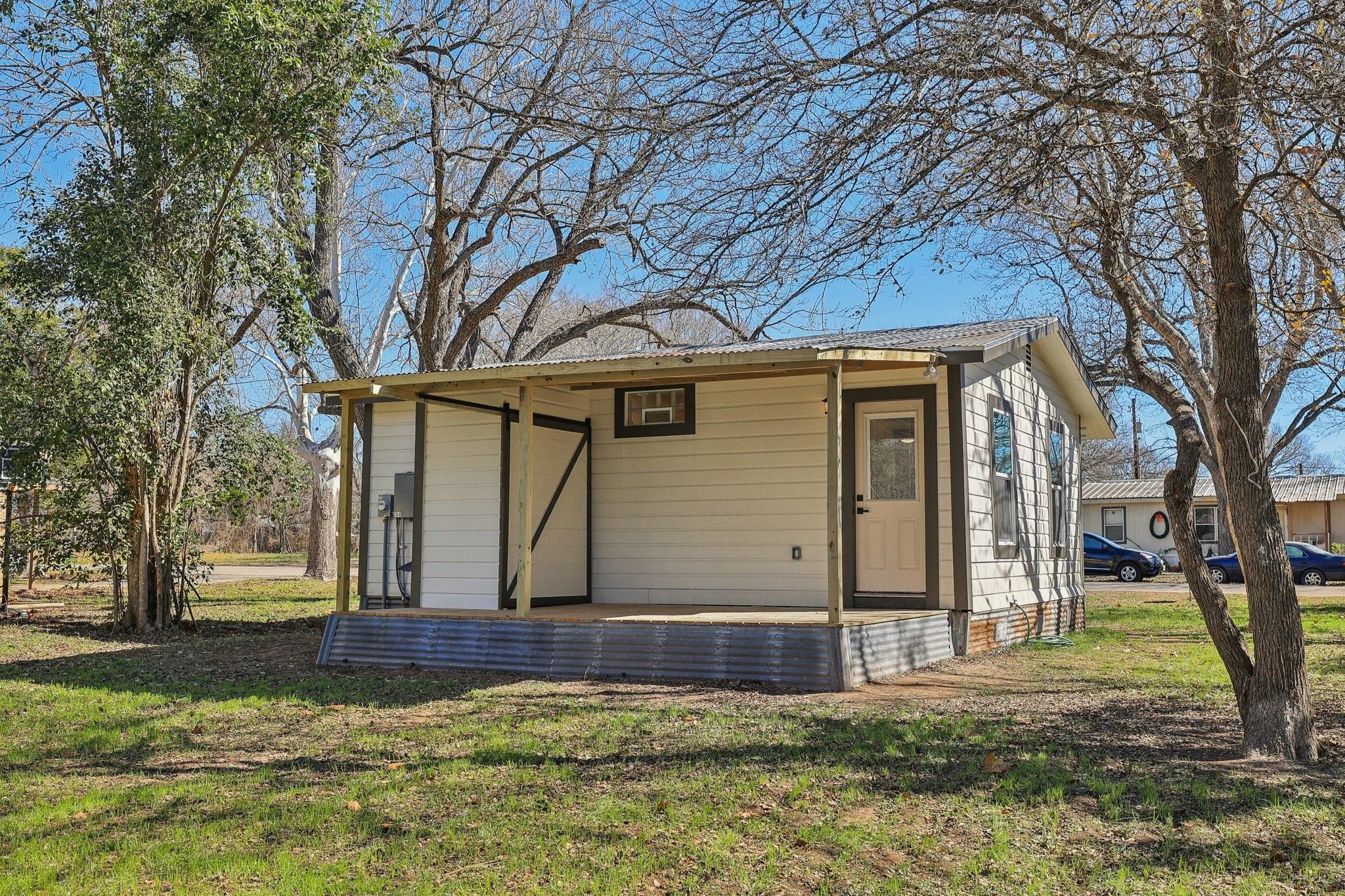 304 Harris Street Smithville TX 78957