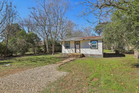 304 Harris Street Smithville TX 78957