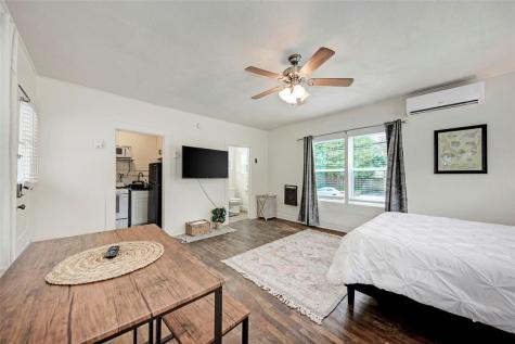 915 W 21st Street Austin TX 78705