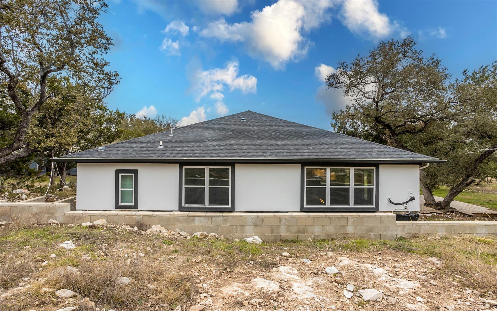 2718 Leslie Lane San Marcos TX 78666