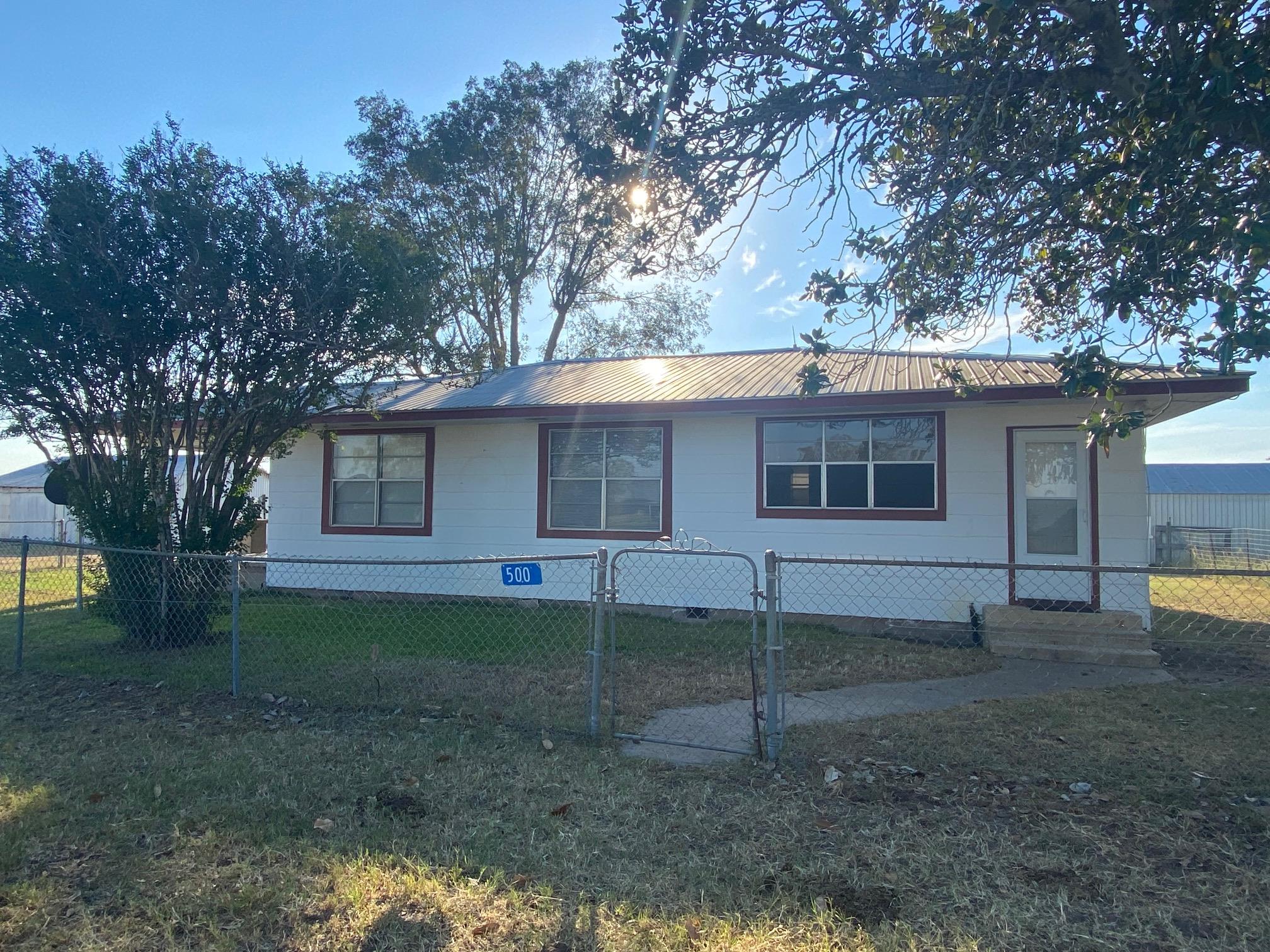 500 Greasy Bend Smithville TX 78957