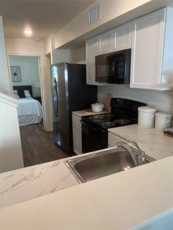 350 Debus Drive Taylor TX 76574