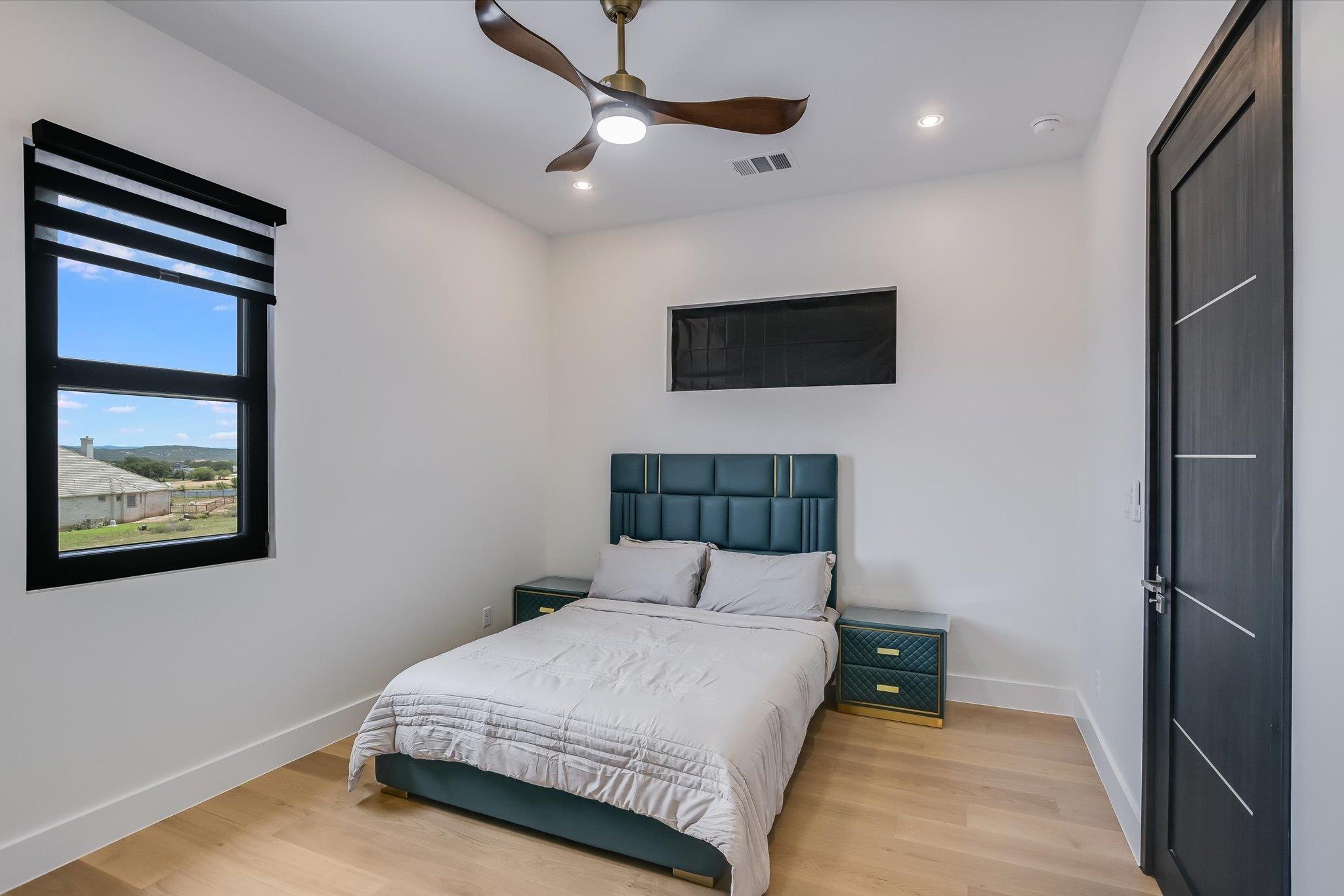 1806 Lauren Drive Spicewood TX 78669
