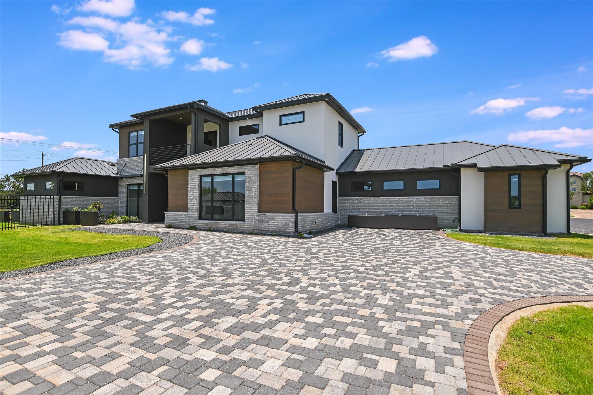 1806 Lauren Drive Spicewood TX 78669