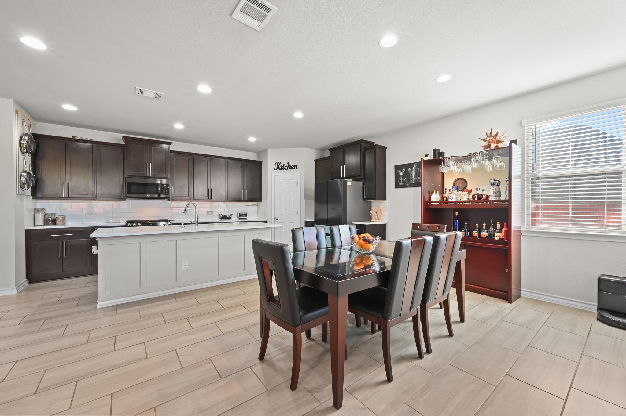 294 Thornless Circle Buda TX 78610
