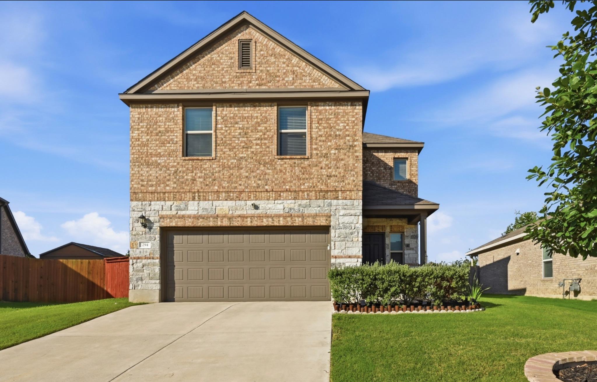 294 Thornless Circle Buda TX 78610