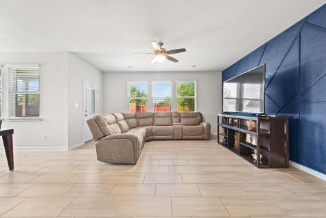 294 Thornless Circle Buda TX 78610