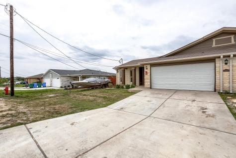 20111 Travis Drive Lago Vista TX 78645