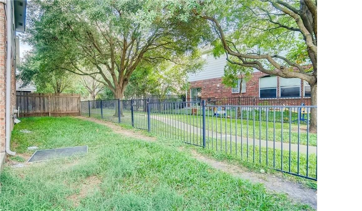 1821 Briarton Lane N Round Rock TX 78665