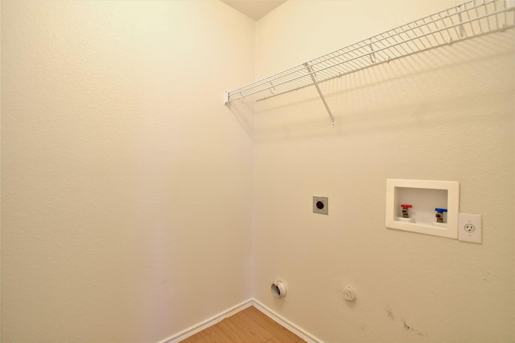 106 Phillips Street Hutto TX 78634