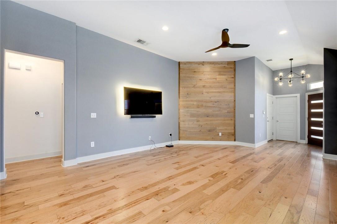 2107 Capulet Street Austin TX 78741