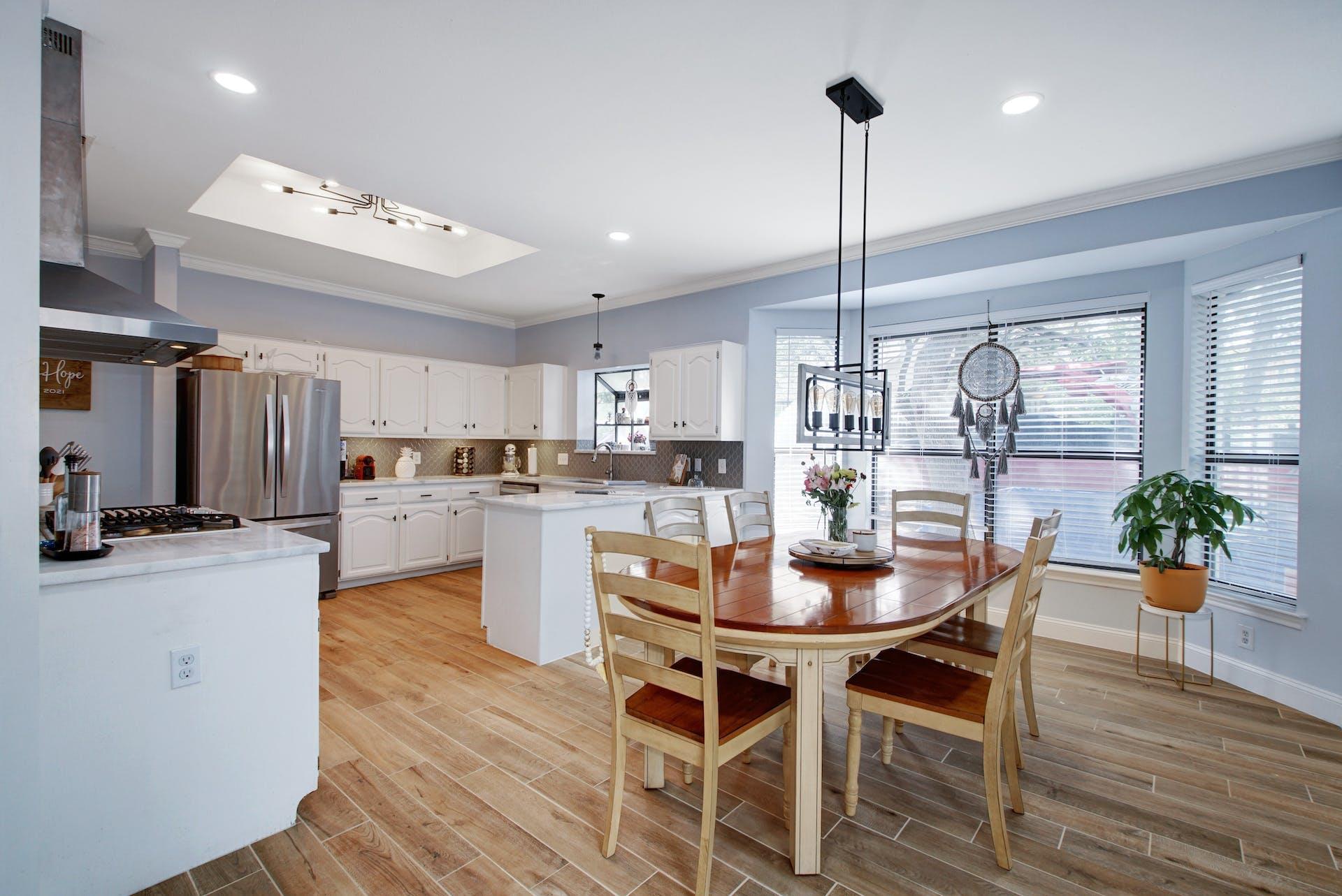 7103 Anaqua Drive Austin TX 78750