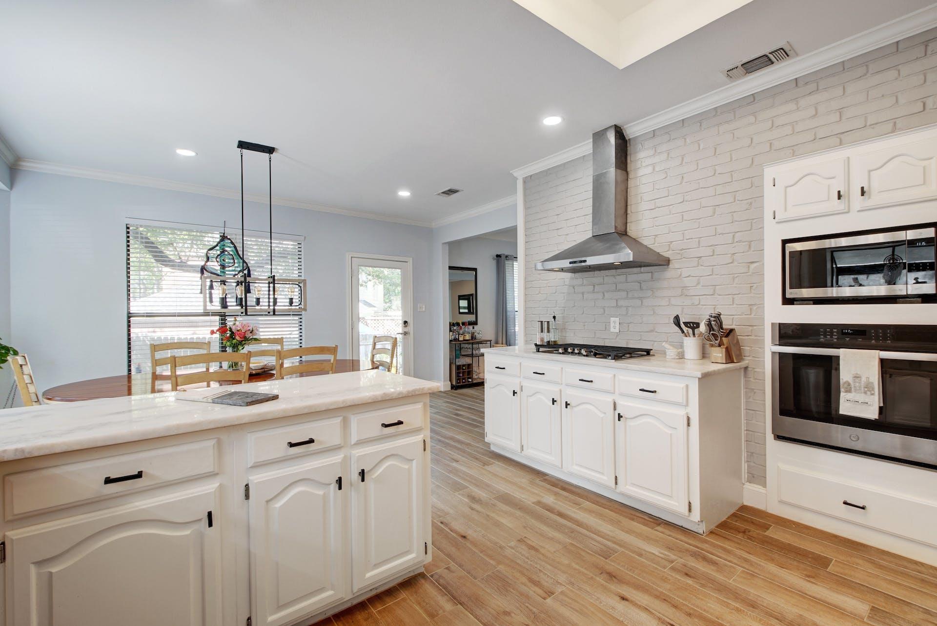 7103 Anaqua Drive Austin TX 78750