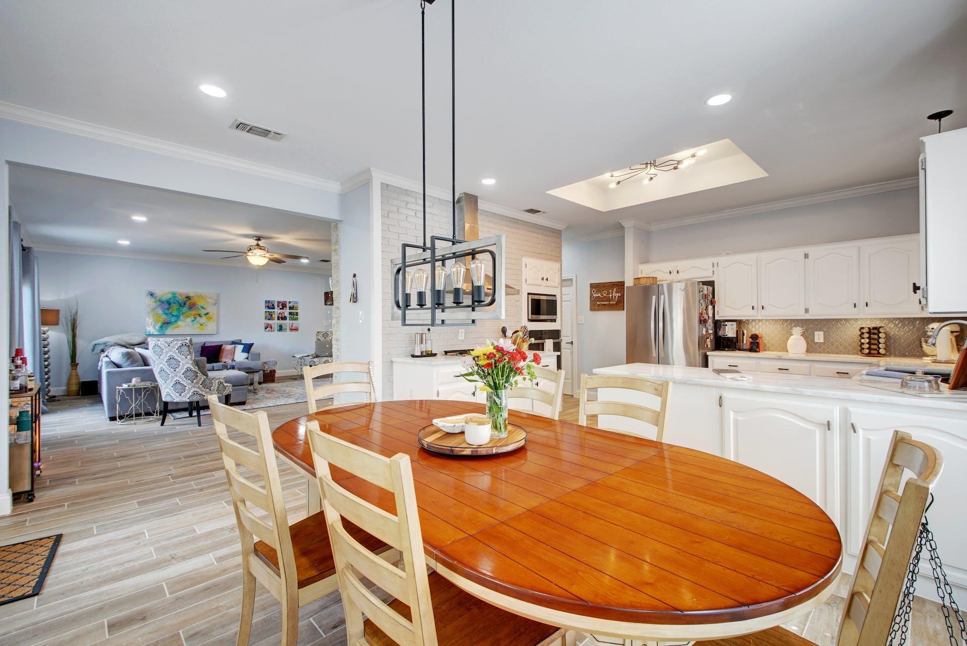 7103 Anaqua Drive Austin TX 78750